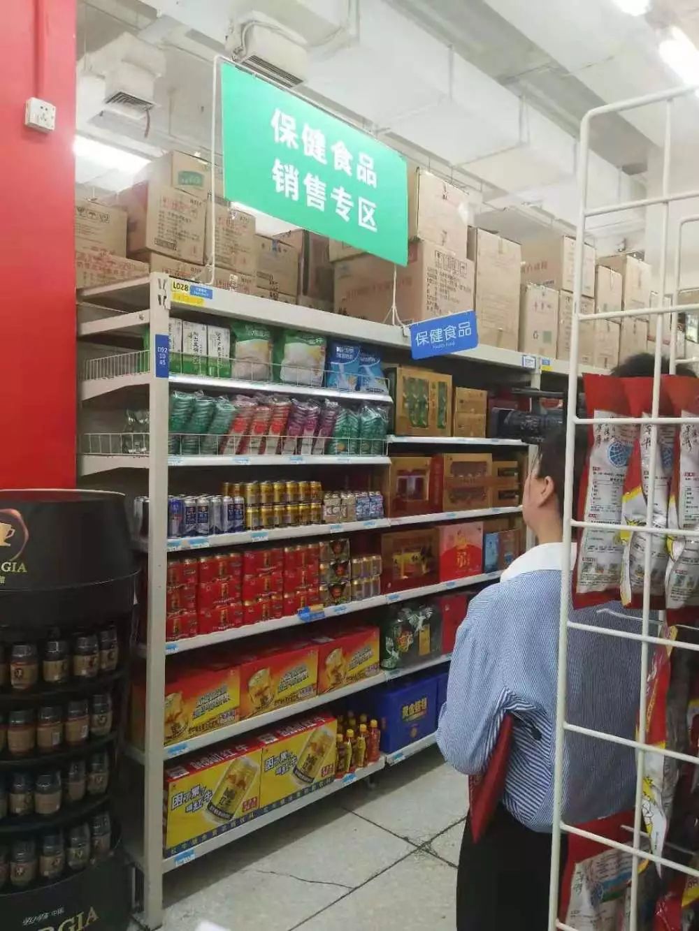 大连多家便利店因违规食品销售被查，食品安全问题再引关注