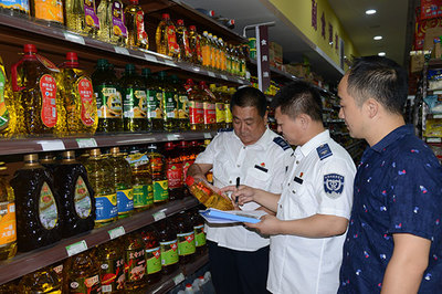 五金交电销售助力创城 规范经营与城市文明同行