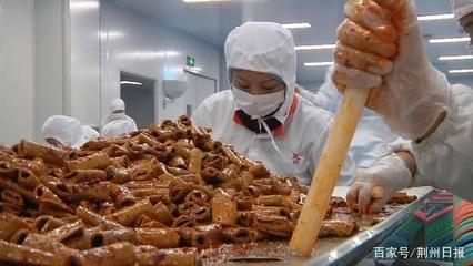 探访良品铺子荆州生产车间 零食背后的匠心制作